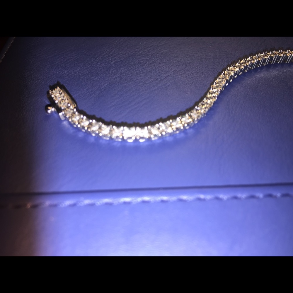 Genuine Diamond Tennis Bracelet - Picture 3 of 5